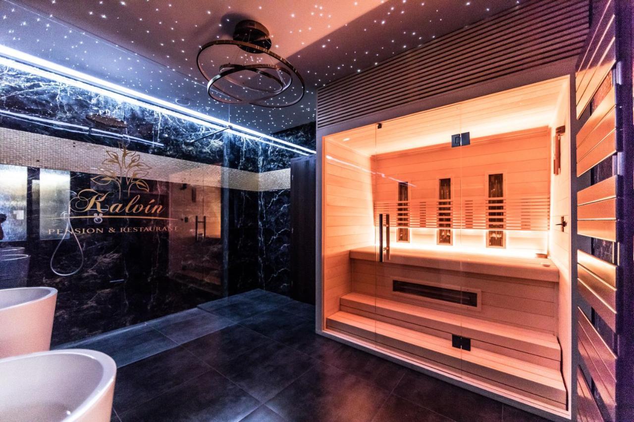 Kalvin Restaurant & Pension Rastislavice Екстер'єр фото