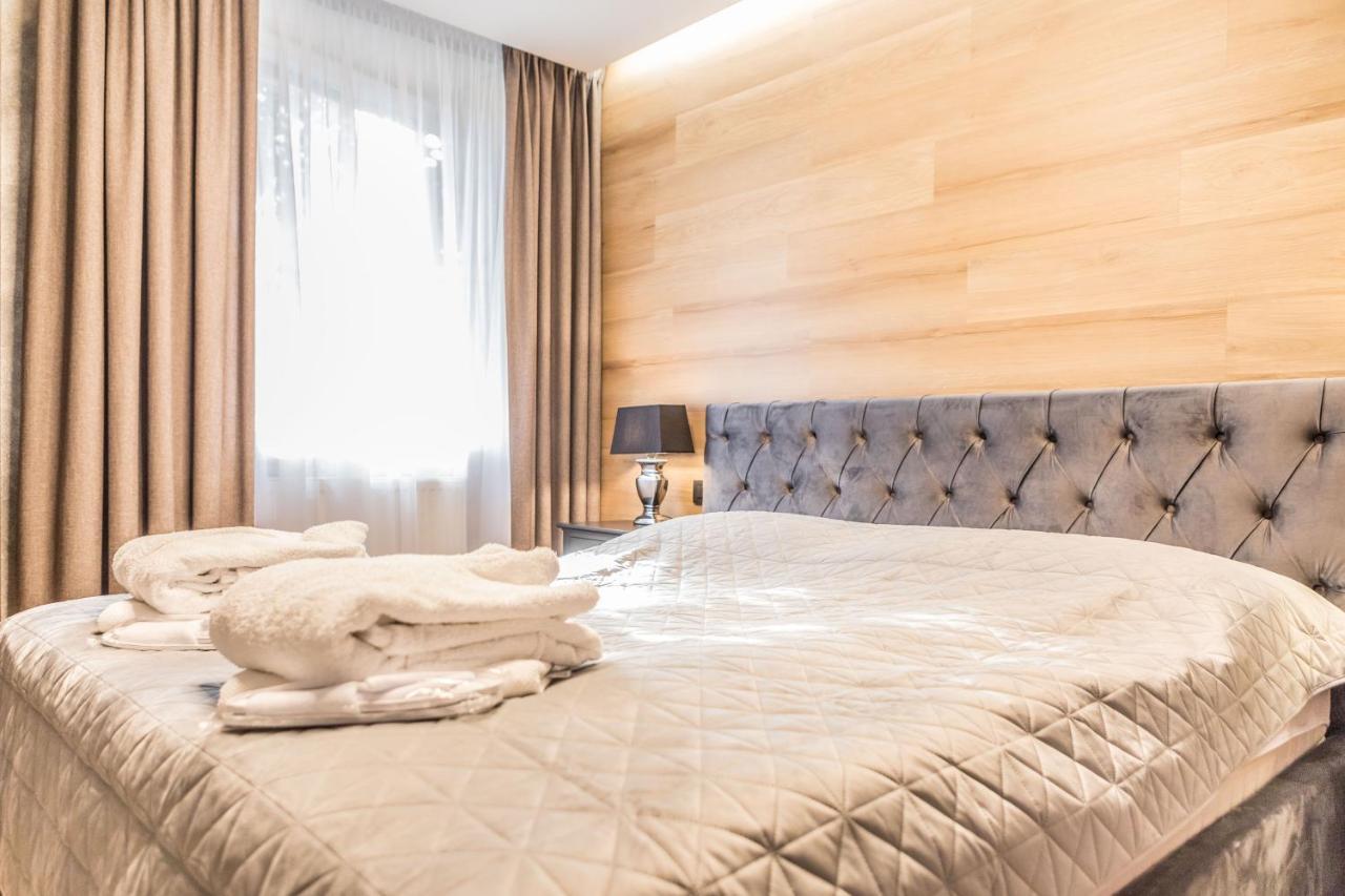 Kalvin Restaurant & Pension Rastislavice Екстер'єр фото
