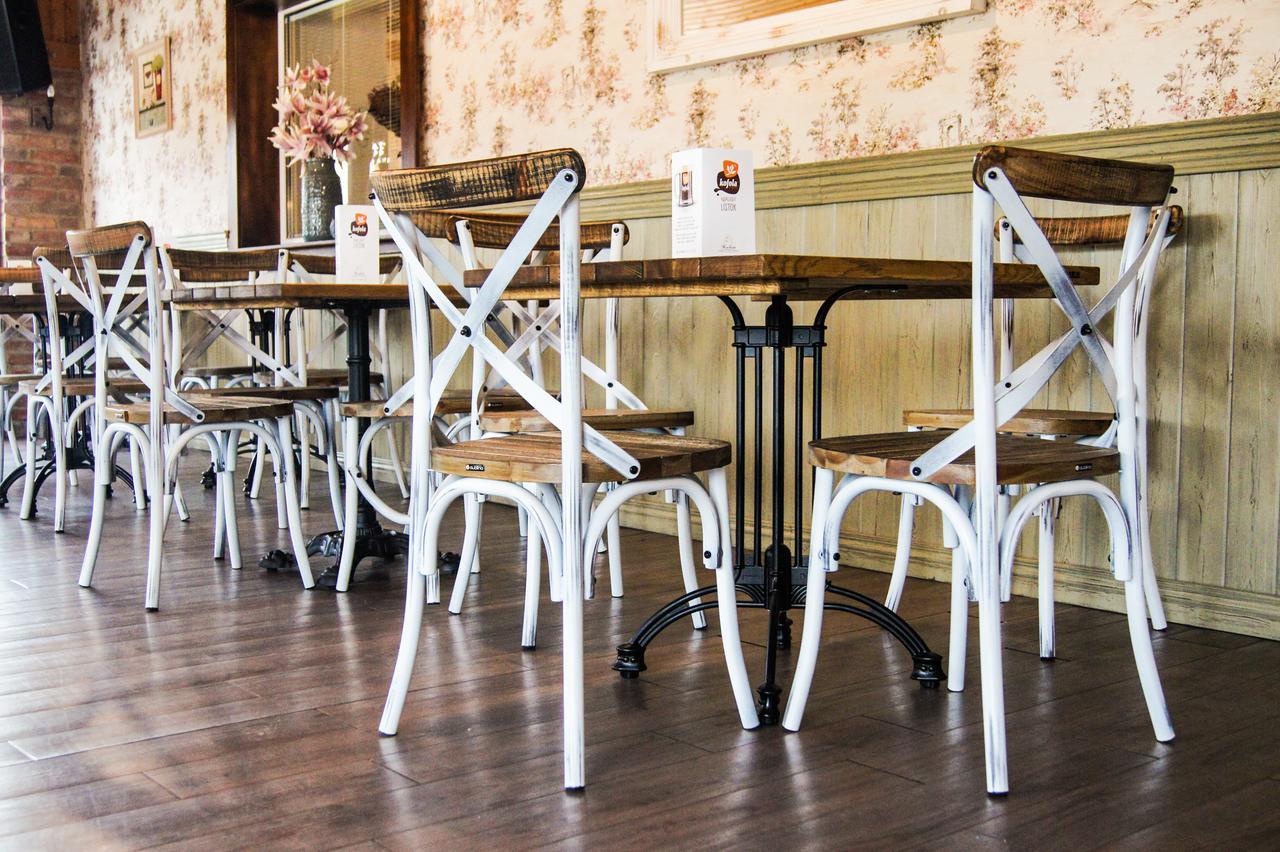 Kalvin Restaurant & Pension Rastislavice Екстер'єр фото