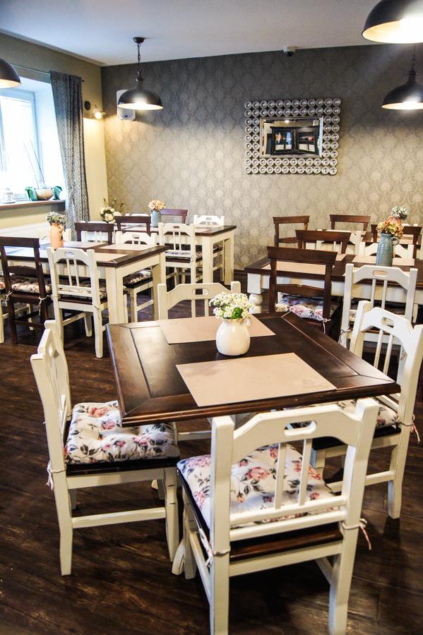 Kalvin Restaurant & Pension Rastislavice Екстер'єр фото